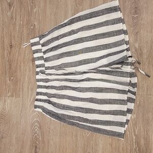 Francescas Striped Gray and White Women's Shorts